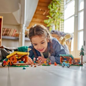 LEGO Friends Przytulne domki na letnim obozie (42624) 2