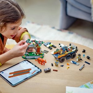 LEGO City Terenówka badacza dżunglii (60426) 6