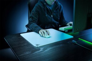 Podkładka Razer Atlas White Edition (RZ02-04890200-R3M1) 7