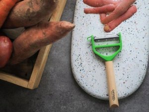 Opinel Peeler T-Duo Wood green 5