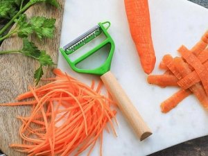 Opinel Peeler T-Duo Wood green 8