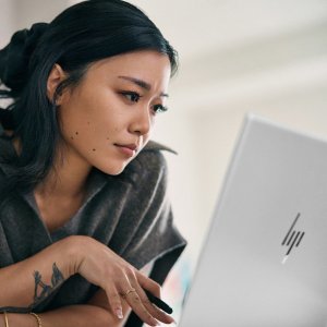 Laptop HP Laptop HP Envy 17-cr1000ca / 7X7B9UA / Intel i7-13 / 32GB / SSD 2TB / Nvidia RTX 2050 / FullHD / Win 11 / Srebrny 6