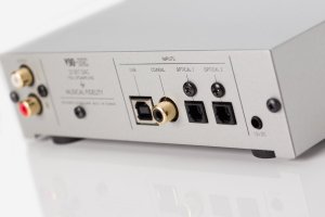 Musical Fidelity Przetwornik cyfrowo-analogowy Musical Fidelity V90-DAC czarny 3