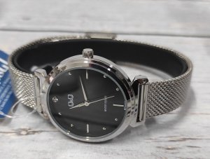 Zegarek Q&Q Zegarek QQ Q27B-003P Damski Klasyczny Cyrkonia 4