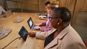 Laptop HP EliteBook 840 G11 Ultra 5 125U / 16 GB / 512 GB / W11 Pro (9G0E7ET#AKD) 13