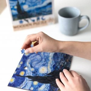Trefl Puzzle drewniane 200 elementów Gwiaździsta Noc Vincent van Gogh 5