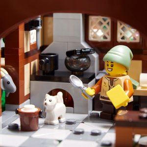 LEGO Icons Średniowieczny plac miejski (10332) 9