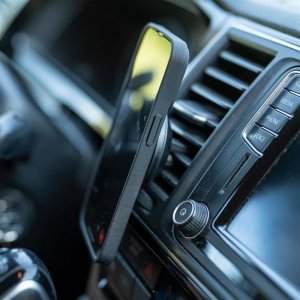 SP Connect Uchwyt samochodowy SP Connect+ Vent Mount, magnetyczny 9