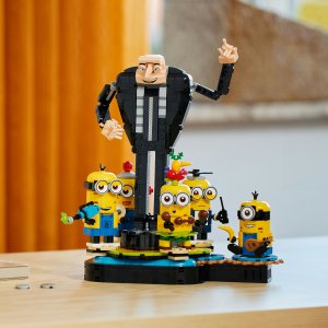 LEGO Minions Gru i minionki z klocków (75582) 10