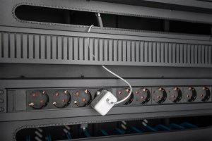 Szafa Digitus Rack Ladeschrank 15.6", USB-C 30 Ladestat. 4