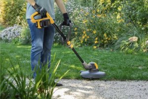 Stiga STIGA GT 300e Kit Battery Lawn Trimmer 4