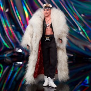 Lalka Barbie Mattel Ryan Gosling jako Ken z futrzanym płaszczem (HRF31) 8