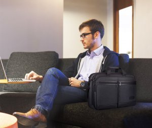 Torba KROSER KROSER Biznesowa duża torba na laptopa 17,3" z kieszeniami na ramię pojemna 7