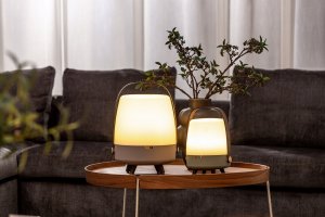 Lampa stołowa Kooduu Lampa przenośna LED Koody Lite-up Play 2.0 Earth z wbudowanym głośnikiem JBL 10