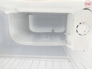 Lodówka CHiQ CSD46D4RE minibar, 46 litry, 2 przegródki, 0 °C aż +10 °C, 39 dB, czerwony 11