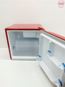 Lodówka CHiQ CSD46D4RE minibar, 46 litry, 2 przegródki, 0 °C aż +10 °C, 39 dB, czerwony 8
