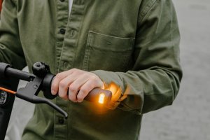 Hulajnoga elektryczna Segway  F2 Pro E 2