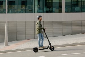 Hulajnoga elektryczna Segway  F2 Pro E 6