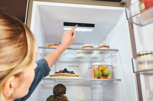 Lodówka Candy Chłodziarko-zamrażarka CNCQ2T618EW 20