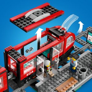 LEGO City Tramwaj miejski ze stacją (60423) 5