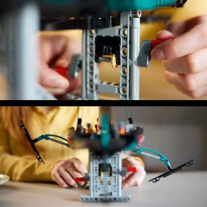 LEGO Technic Jacht Emirates Team New Zealand AC75 (42174) 7