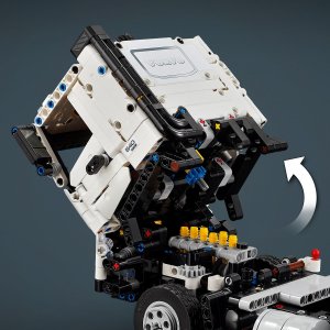 LEGO Technic Ciężarówka Volvo FMX i koparka EC230 Electric (42175) 8