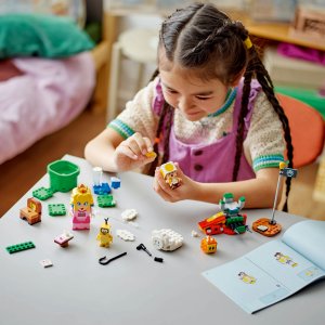 LEGO Super Mario Przygody z interaktywną figurką LEGO® Peach™ (71441) 3