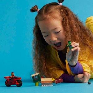 LEGO Super Heroes Marvel Iron Man z motocyklem i Hulk (76287) 2