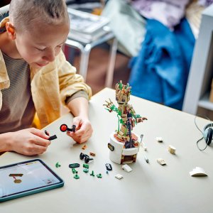 LEGO Marvel Tańczący Groot (76297) 3