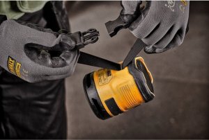 Głośnik Dewalt DCR009-XJ Przenośny głośnik budowlany 5W, Bluetooth DeWalt 9