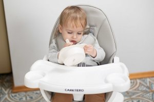 Caretero KRZESEŁKO DO KARMIENIA TUVA PINK 13