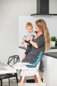 Caretero KRZESEŁKO DO KARMIENIA TUVA PINK 6