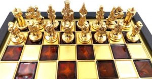 Giftdeco Ekskluzywne szachy metalowe Dynastia Macedońska - Szachownica 20x20cm - SK1 4