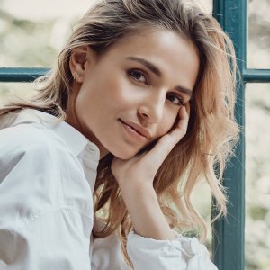 Sisley SISLEY PHYTO HYDRA TEINT BEAUTIFYING TINTED MOISTURIZER SPF15 0,5 OPAL 40ML 5