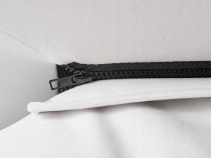 Beliani Łóżko z pojemnikiem welurowe 180 x 200 cm złamana biel BAJONNA 12