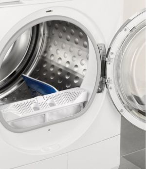 Suszarka do ubrań Electrolux EDH3488GDE 2
