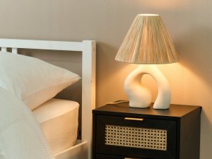 Lampa stołowa Beliani Lampa stołowa ceramiczna biała BARBAS 6