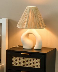 Lampa stołowa Beliani Lampa stołowa ceramiczna biała BARBAS 10