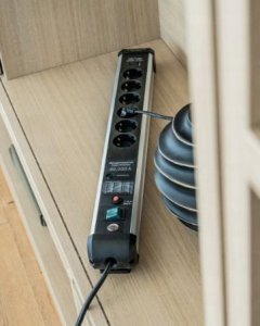 Listwa zasilająca Brennenstuhl Premium-Line przeciwprzepięciowa 6 gniazd 5 m czarna (1951160402) 6