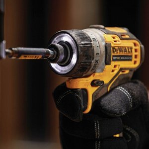 Dewalt Zakrętarka DCF601N 12 V 4