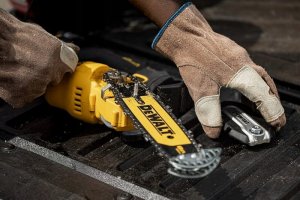 Piła łańcuchowa Dewalt DCMPS520P1-QW 18 V 20 cm 6
