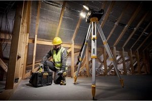 Dewalt DEWALT SKRZYNIA TOUGH SYS.2,0 Z OŚWIETLENIEM 11