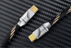 Kabel USB FiiO USB-C - USB-C 1.5 m Czarny (6953175731207) 2