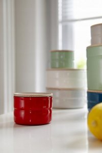 Riess RIESS - Pojemnik kuchenny z drewnianą pokrywą 1,3l Fresh Tomato 3