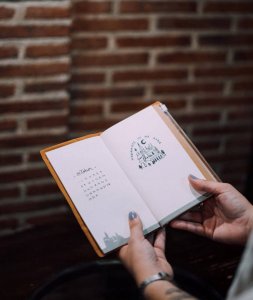 Harry Potter Harry Potter - Skórzany notatnik podróżny Gryffindor 12x19,6 cm (Czerwony) 7