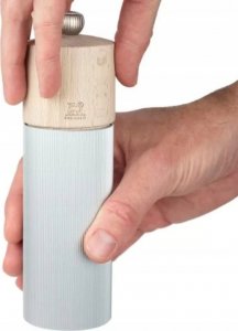 Młynek do przypraw Peugeot Peugeot Line Holz/Aluminium Pfeffermühle 18 cm Natur 2