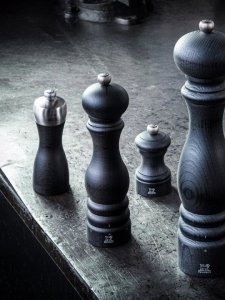 Młynek do przypraw Peugeot Peugeot Fidji Salzmühle 15 cm Graphit aus Holz und Edelstahl 5