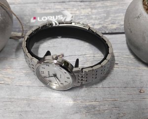 Zegarek Lorus Zegarek Lorus damski biżuteryjny RG221XX9 4