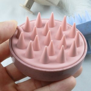 Masażer Yeye Szczotka BIO* do masażu głowy i mycia włosów YEYE Niebieski 9