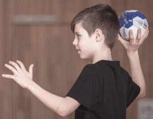 Molten Piłka ręczna Molten C7 H0C3500-BW 3